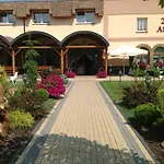 Hotel Zlote Arkady 3*