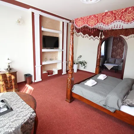 Hotel Złote Arkady 3*