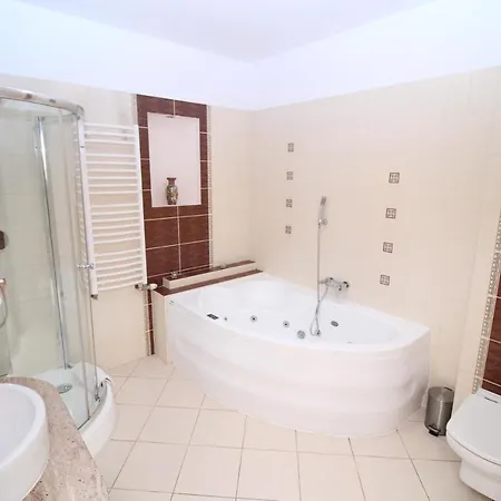 Złote Arkady Hotel 3*