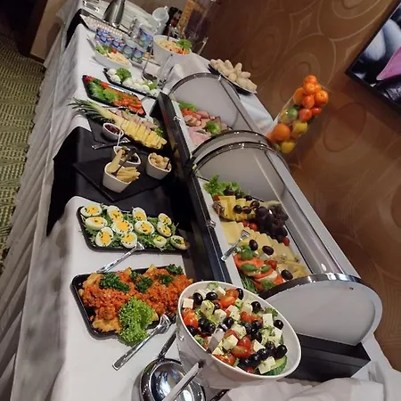 Hotel Zlote Arkady 3*
