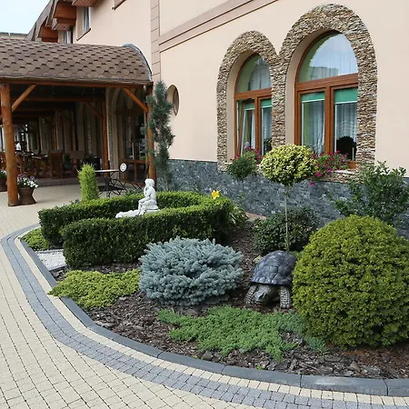 Złote Arkady Hotel 3*